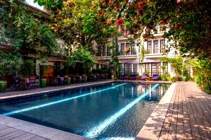 Yangon Hotel - Savoy Hotel Swimming Pool, Myanmar